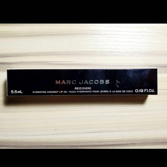 *SOLD* New Marc Jacobs Coconut Lip Oil - Picture 2 of 4